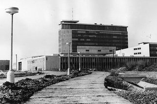 Jaroslava Panýrková: Legendární hlasatelka měla buržoazní původ, skončila jako účetní - Médium.cz